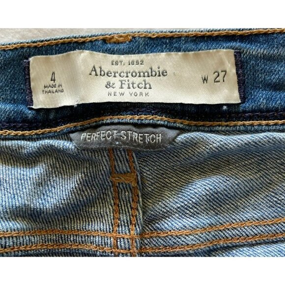 Abercrombie & Fitch Womens Distressed Front Patch Pocket Cutoff Jean Sho… - Picture 7 of 12